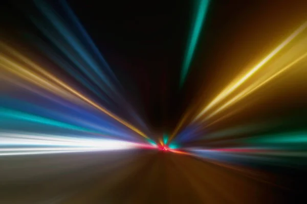 Lichtsporen in het donker, Verkeerslichten, Abstracte Traf — Stockfoto